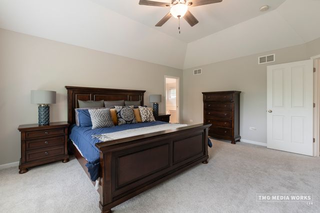 5624 BERGAMOT Court, Naperville, IL 60564