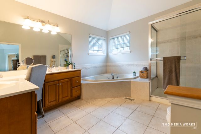 5624 BERGAMOT Court, Naperville, IL 60564
