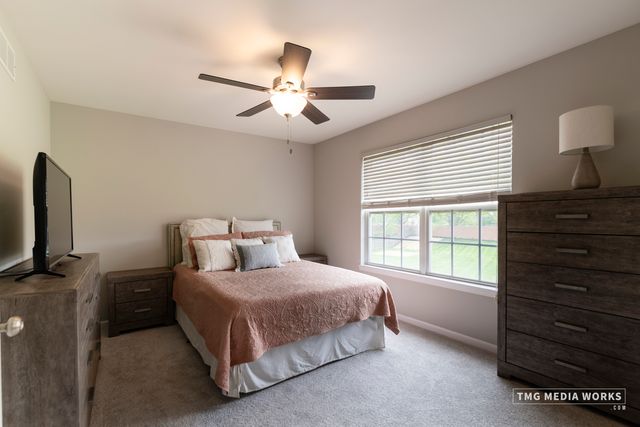 5624 BERGAMOT Court, Naperville, IL 60564