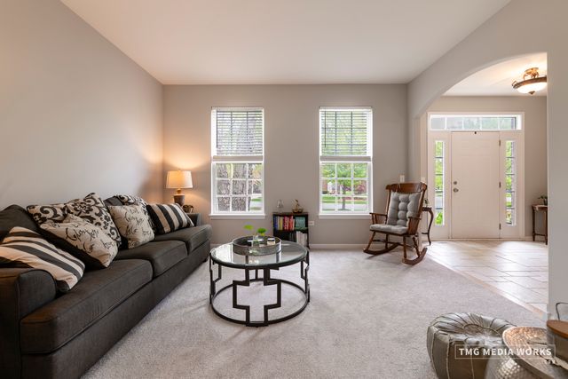 5624 BERGAMOT Court, Naperville, IL 60564