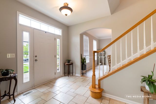 5624 BERGAMOT Court, Naperville, IL 60564