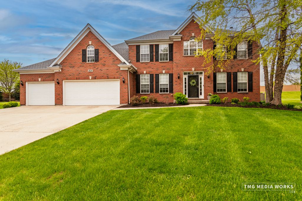 5624 BERGAMOT Court, Naperville, IL 60564