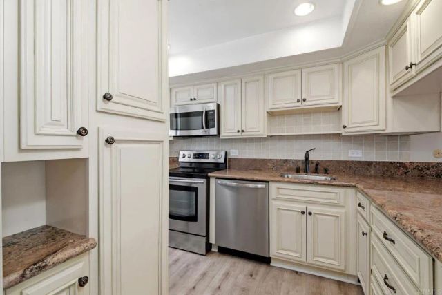 1915 Estrella De Mar Ct C, Carlsbad, CA 92009