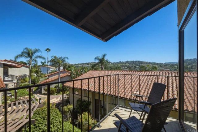 1915 Estrella De Mar Ct C, Carlsbad, CA 92009