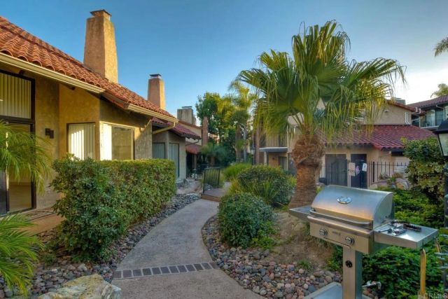 1915 Estrella De Mar Ct C, Carlsbad, CA 92009