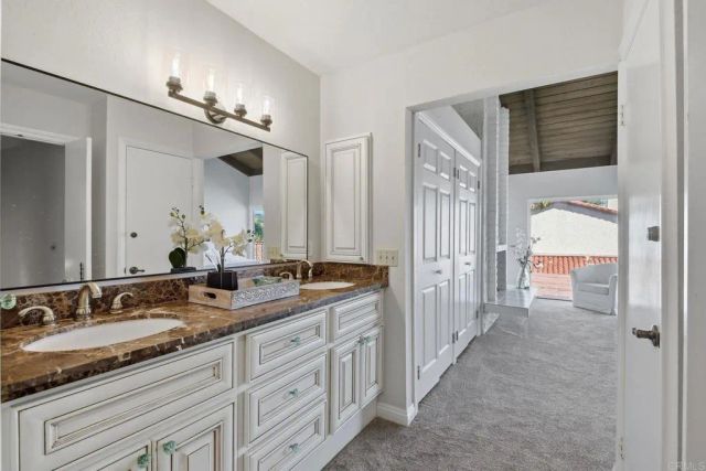 1915 Estrella De Mar Ct C, Carlsbad, CA 92009