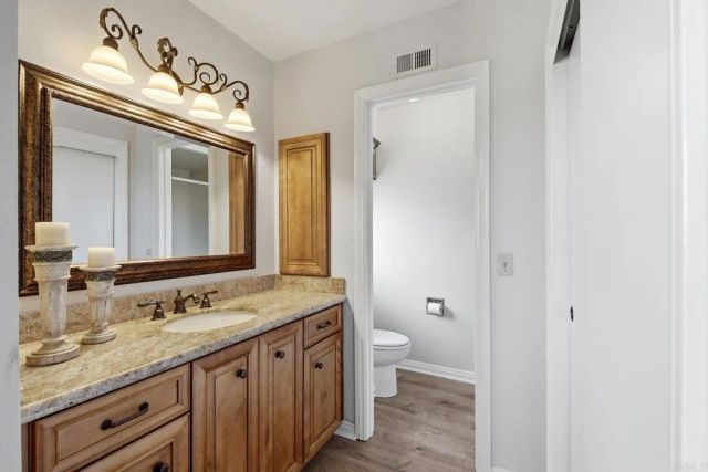 1915 Estrella De Mar Ct C, Carlsbad, CA 92009