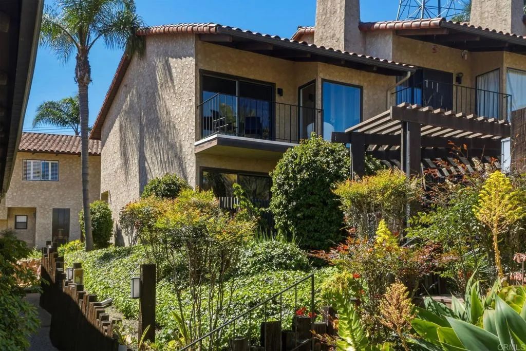 1915 Estrella De Mar Ct C, Carlsbad, CA 92009