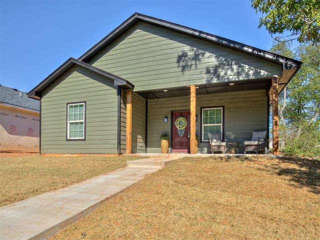 712 E Lincoln Avenue, Guthrie, OK 73044