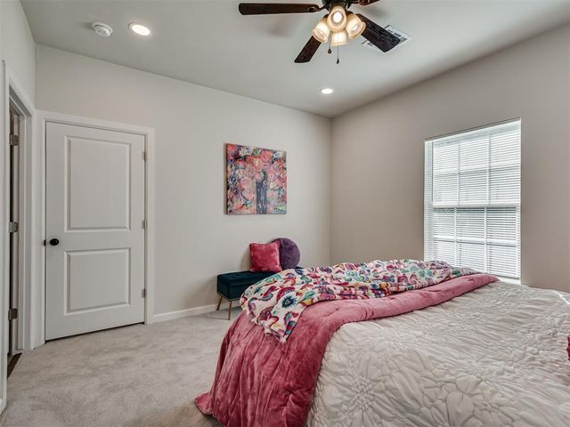 712 E Lincoln Avenue, Guthrie, OK 73044