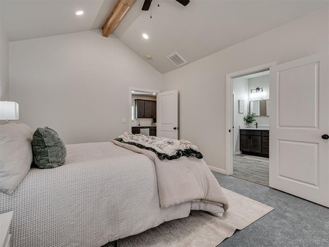 712 E Lincoln Avenue, Guthrie, OK 73044