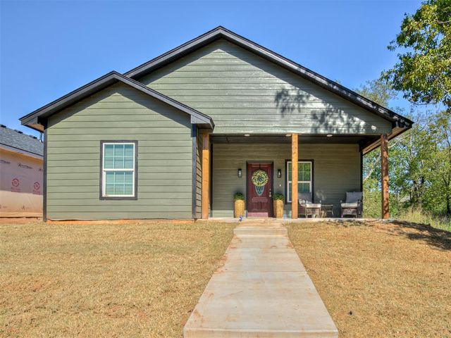 712 E Lincoln Avenue, Guthrie, OK 73044