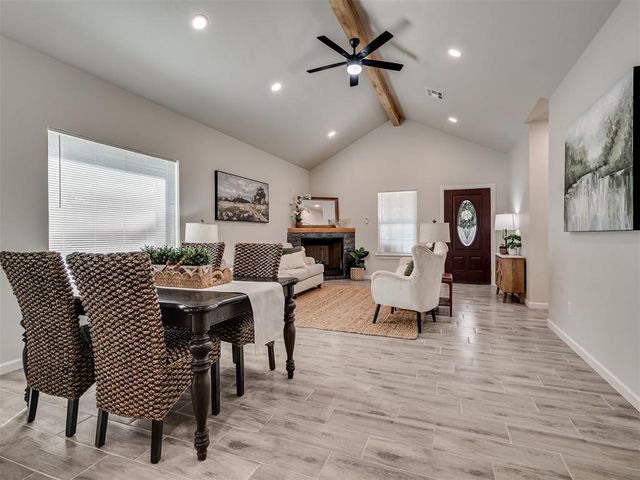 712 E Lincoln Avenue, Guthrie, OK 73044