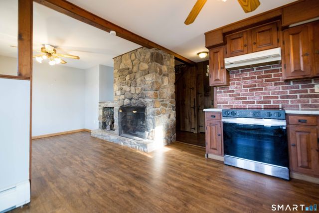 93 Lakeside Drive, Eastford, CT 06278