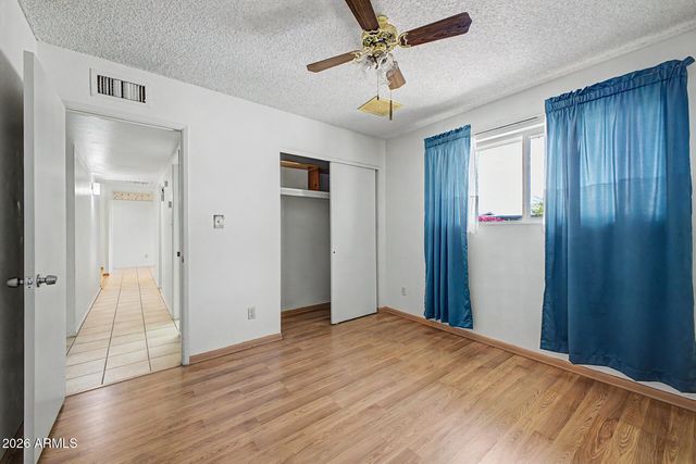 8930 W MONTECITO Avenue, Phoenix, AZ 85037