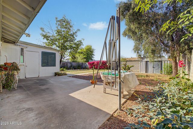 8930 W MONTECITO Avenue, Phoenix, AZ 85037