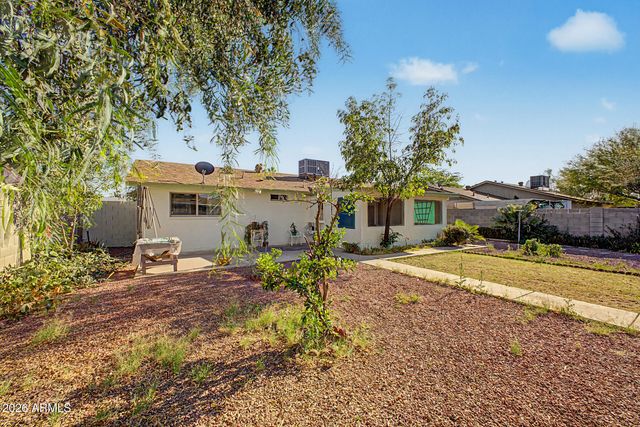 8930 W MONTECITO Avenue, Phoenix, AZ 85037