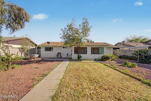 8930 W MONTECITO Avenue, Phoenix, AZ 85037