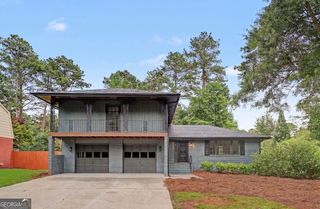 4094 Indian Trace SW, Lilburn, GA 30047