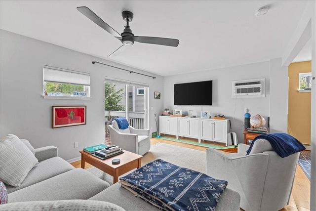 47 Finch Court, South Burlington, VT 05403