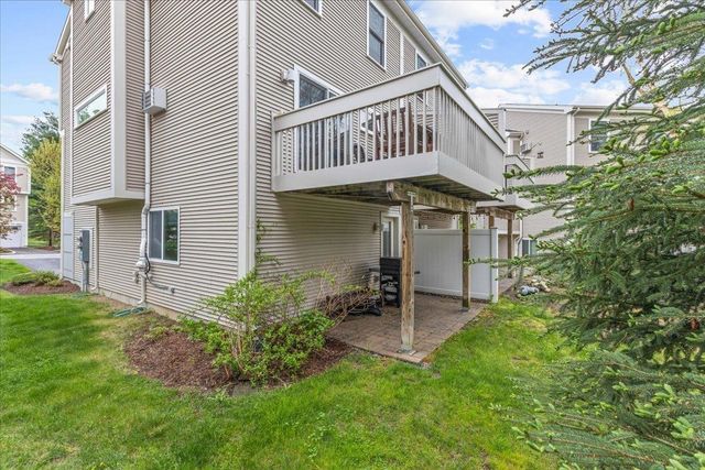 47 Finch Court, South Burlington, VT 05403