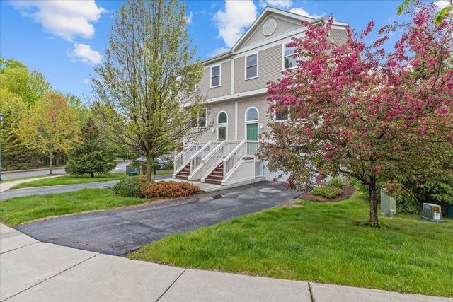 47 Finch Court, South Burlington, VT 05403