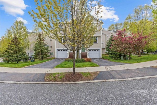 47 Finch Court, South Burlington, VT 05403