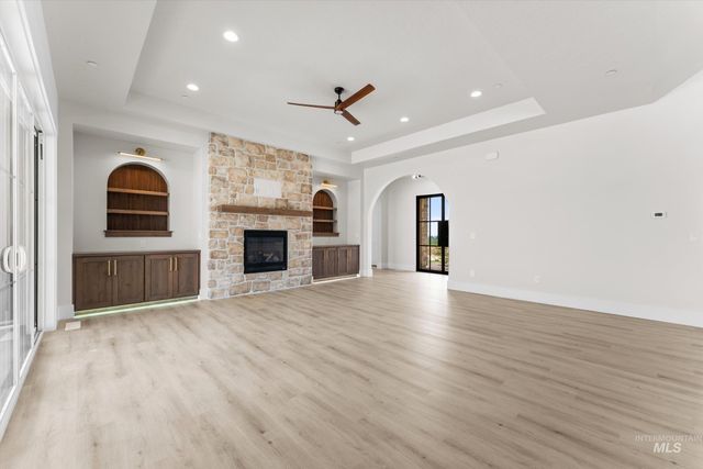 27502 Commerce Comet Way, Caldwell, ID 83607