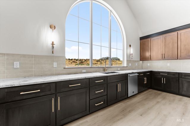 27502 Commerce Comet Way, Caldwell, ID 83607