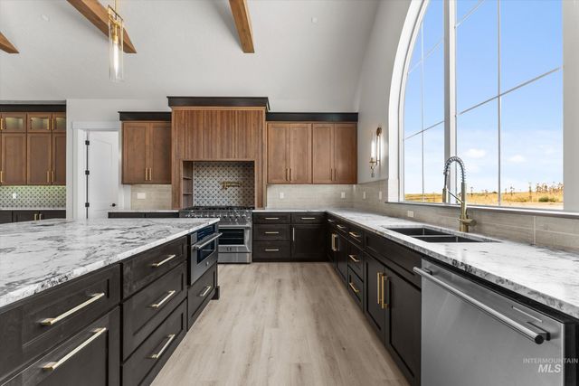 27502 Commerce Comet Way, Caldwell, ID 83607