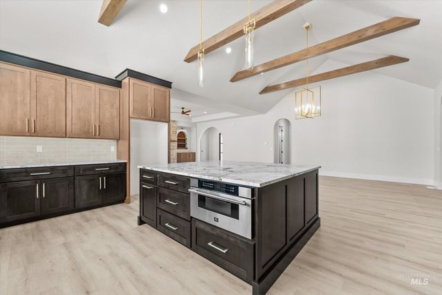27502 Commerce Comet Way, Caldwell, ID 83607