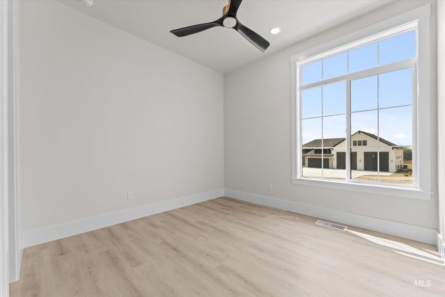 27502 Commerce Comet Way, Caldwell, ID 83607