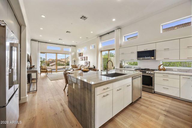 11531 E DESERT WILLOW Drive, Scottsdale, AZ 85255