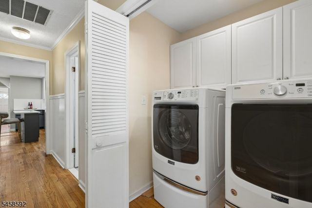 11 Wittkop Pl, Millburn Twp., NJ 07041