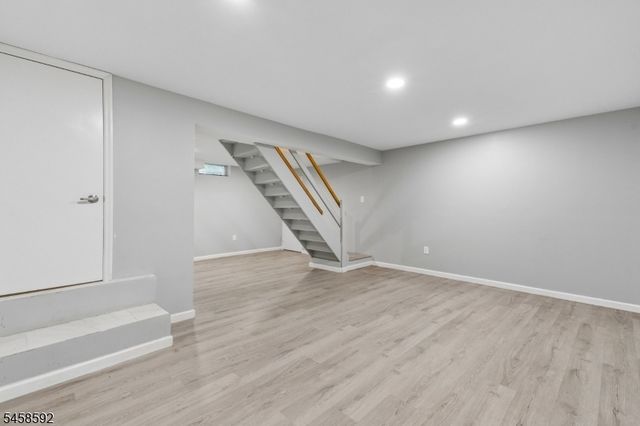 11 Wittkop Pl, Millburn Twp., NJ 07041