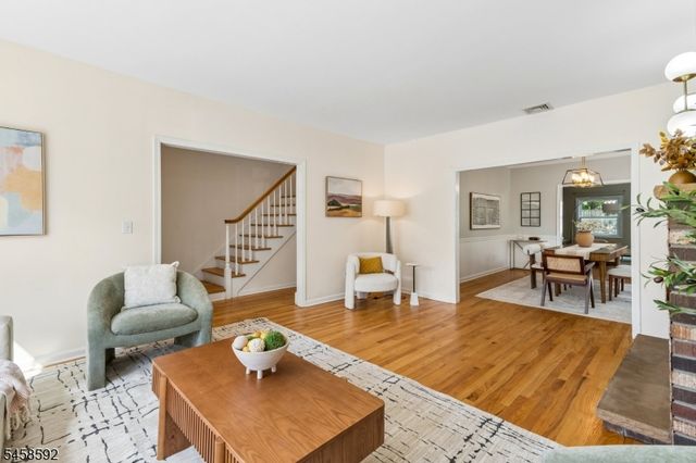 11 Wittkop Pl, Millburn Twp., NJ 07041