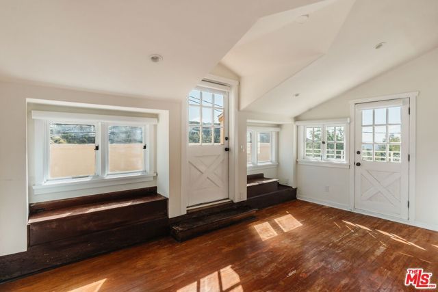 8186 Gould Avenue, Los Angeles, CA 90046