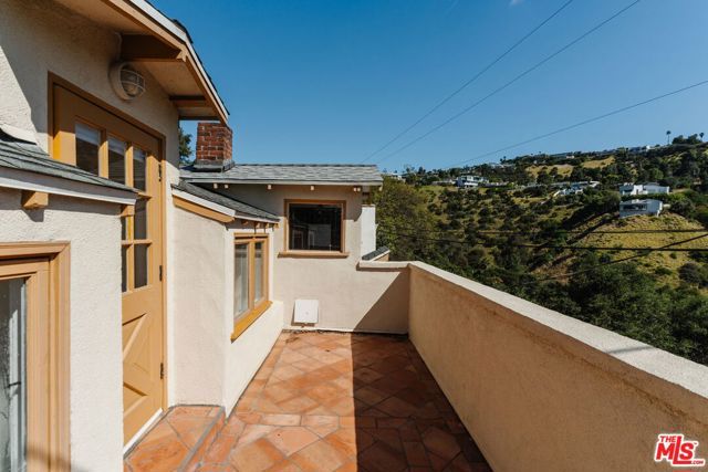 8186 Gould Avenue, Los Angeles, CA 90046