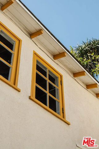 8186 Gould Avenue, Los Angeles, CA 90046