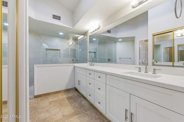 3242 E BRIARWOOD Terrace, Phoenix, AZ 85048