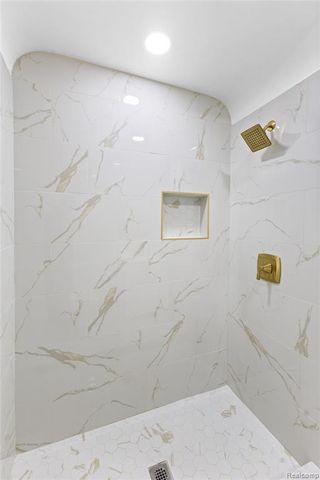 3832 Grindley Park Street, Dearborn, MI 48124