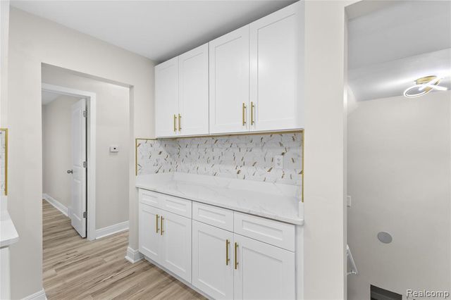 3832 Grindley Park Street, Dearborn, MI 48124