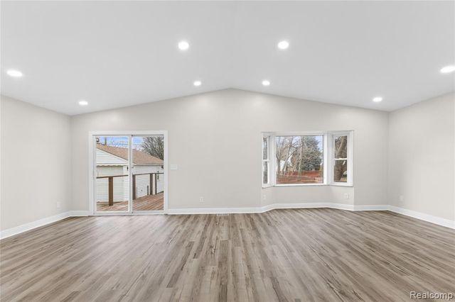 3832 Grindley Park Street, Dearborn, MI 48124