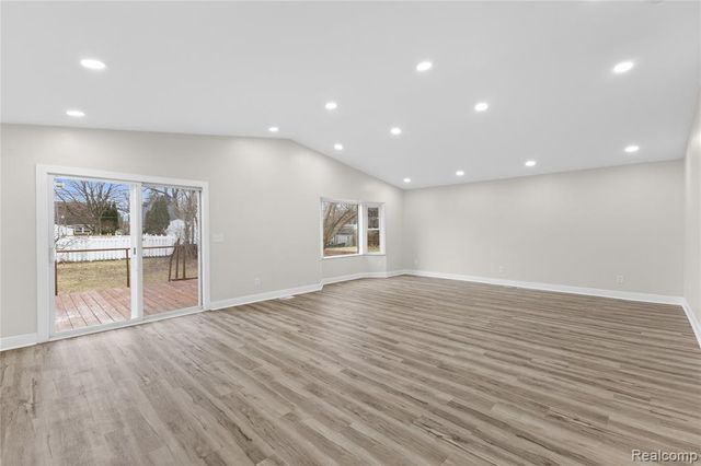 3832 Grindley Park Street, Dearborn, MI 48124