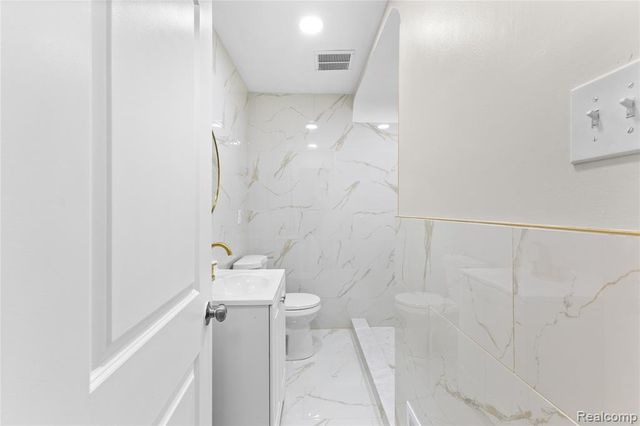 3832 Grindley Park Street, Dearborn, MI 48124