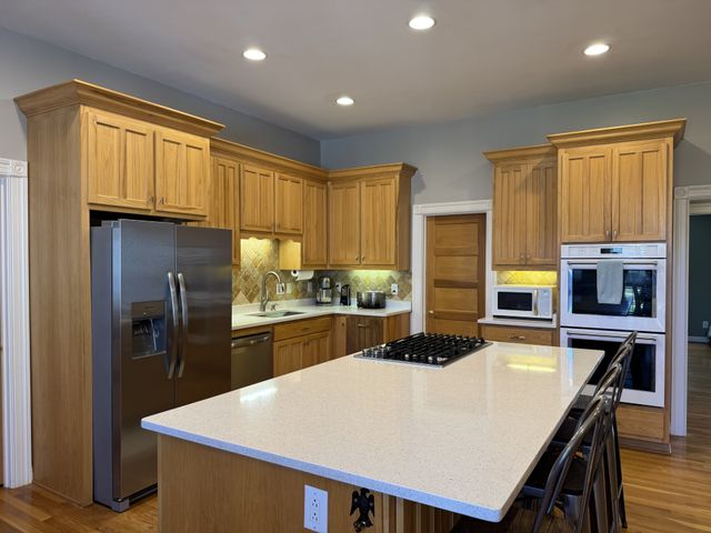 399 Edgar Meeks Rd, Burns, TN 37029