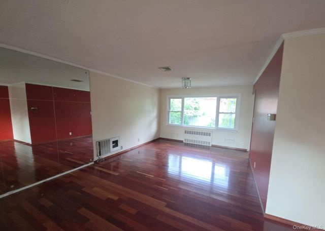 172 Evergreen Drive, Westbury, NY 11590