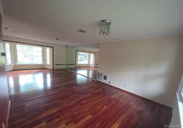 172 Evergreen Drive, Westbury, NY 11590