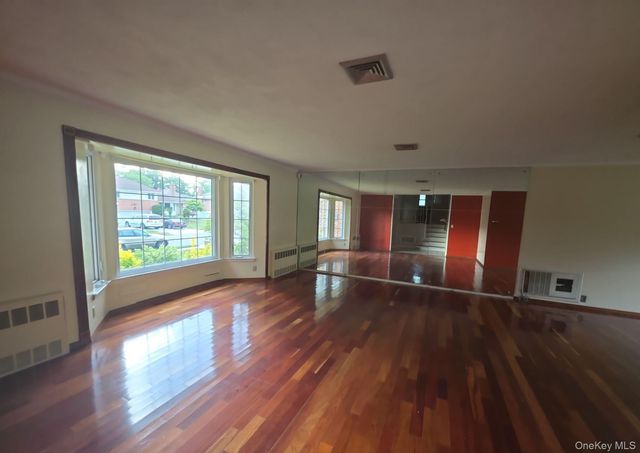 172 Evergreen Drive, Westbury, NY 11590