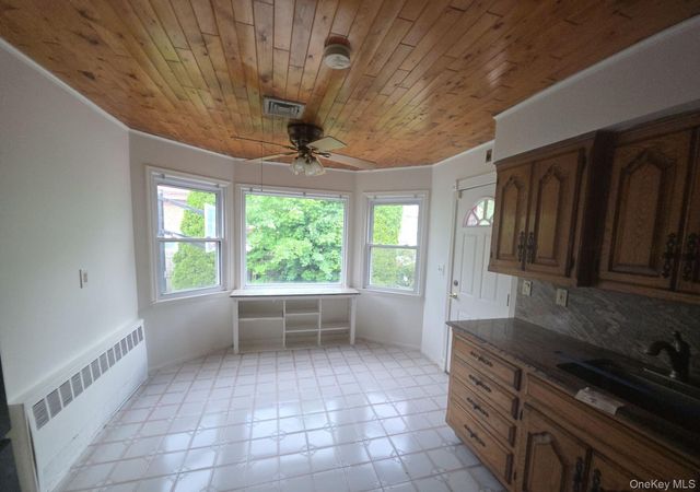 172 Evergreen Drive, Westbury, NY 11590
